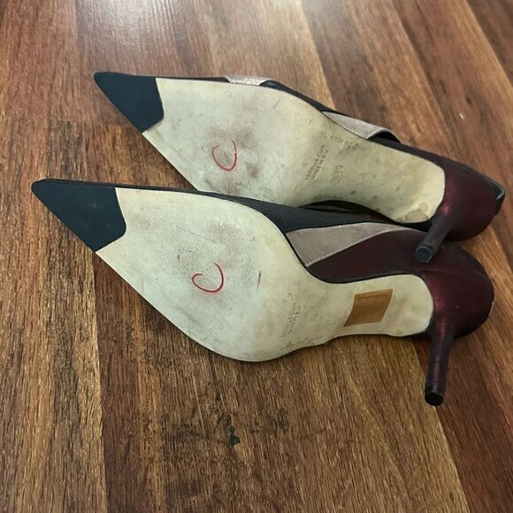 Elegant Red and Black Women's Heels - Picture 6 of 8